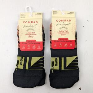 Comrad x FP Movement 2 Pair Ankle Tab Black Compression Socks W 8-10.5 M 8.5-10
